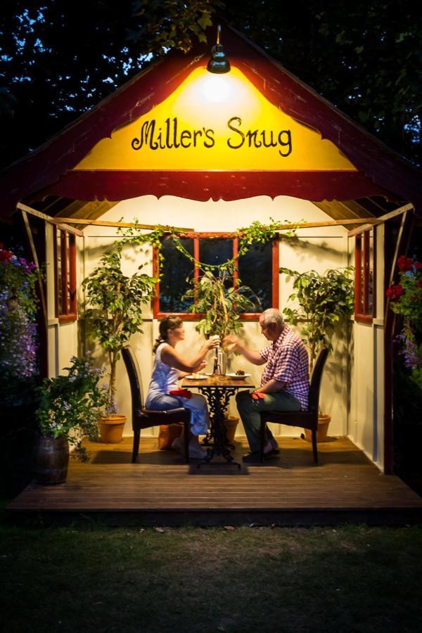 Haselbury Mill Hotel 3*